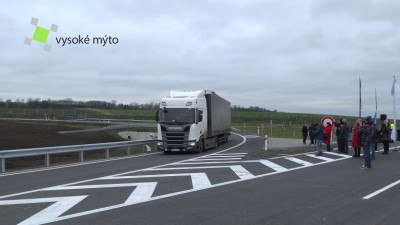 Nov&yacute; obchvat Vysok&eacute;ho M&yacute;ta byl zprovozněn. Zpoplatněn zat&iacute;m nen&iacute;