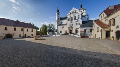 Přeložka vodovodu uzavírá na tři dny Východočeské muzeum