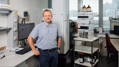 Vědec Michal Holčapek za svůj výzkum získal další prestižní ocenění