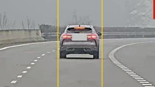 Na rychlostní silnici jim policisté naměřili více než 170 kilometrů za hodinu. Jsou bez řidičáku