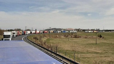 Řidiči nákladních aut přijdou o oblíbenou zkratku na trase Svitavy-Litomyšl. Kraj chystá zákaz tranzitní dopravy