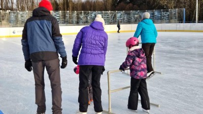 O pr&aacute;zdnin&aacute;ch mohou bruslaři na led každ&yacute; den