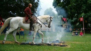 vystoupení jezdců na koních Sysel z Holohlav a jeho paní, foto zdroj Město Moravská Třebová
