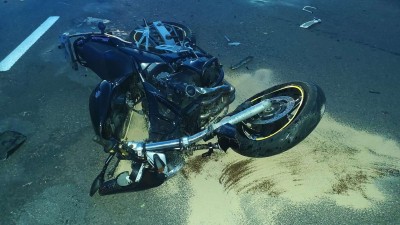 Řekni si nahlas: Hele, motorka! Radí hasiči. Ať motorkáři nedopadnou, jako motocyklistka při nehodě v Prachovicích
