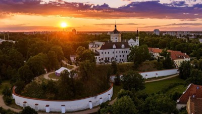 Pernštejnlove nabídne v pěti dnech ve více než desítce představení silné příběhy, ostré dialogy a humor