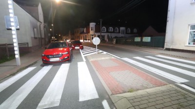 Muž s téměř třemi promilemi neubrzdil svoje vozidlo a naboural do kufru auta před ním