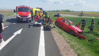 Právě teď: Vážná dopravní nehoda v Horních Ředicích, na místě zasahuje také vrtulník