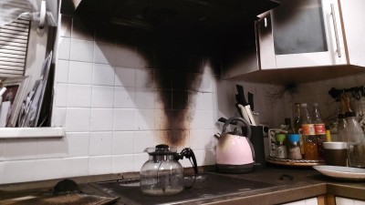 O víkendu likvidovali hasiči na Pardubicku požáry v kuchyních. Škody jdou do stovek tisíc korun