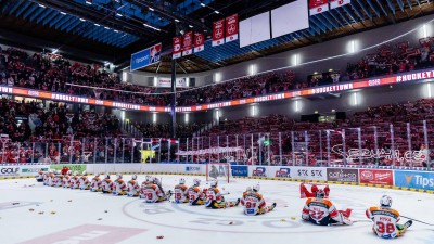 Štěstí zůstalo v Pardubicích, hokejové derby zaplnilo arénu