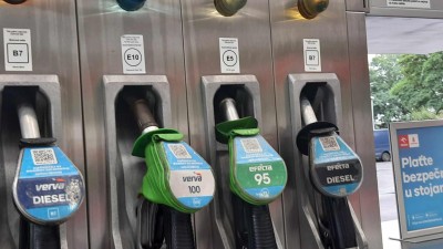 Benzín v Česku je nejlevnější za více než dva roky