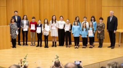 Tyhle děti se jen tak neztratí, za své úspěchy dostaly ocenění od města Pardubice