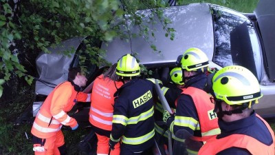 Ranní nehoda v obci Šedivec - pro ženu letěl vrtulník