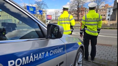 Muzik&aacute;l a fotbal. Policie varuje před oček&aacute;van&yacute;mi komplikacemi v&nbsp;dopravě, i při parkov&aacute;n&iacute;