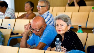 To, že jste dospělí nevadí, i vy se můžete zapsat na kroužek, který vás zajímá. Univerzita Pardubice nabízí zájmové kurzy pro dospělé