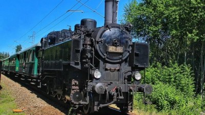 Parní vlaky budou brázdit krajinu celé léto. Cestující se mohou těšit na řadu novinek