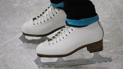 V&aacute;nočn&iacute; pr&aacute;zdniny můžou děti v Pardubic&iacute;ch str&aacute;vit na ledě