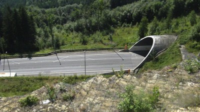 Tunel Hřebeč se po kompletní rekonstrukci otevře koncem října