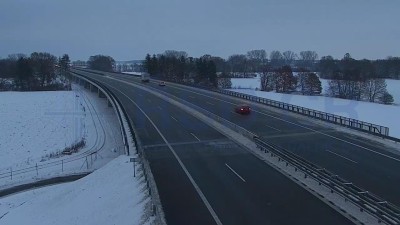 Silnice I. tříd a dálnice v našem kraji by měly být bez probému sjízdné, přesto dávejte pozor