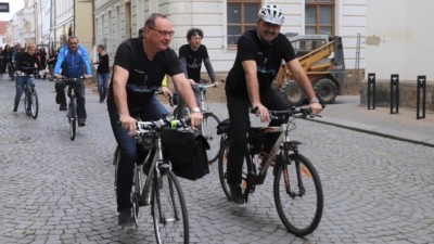 Do práce na kole jezdilo v květnu 52 lidí z krajského úřadu