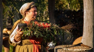 Tipy na víkend: Užijte si dožínky, vinobraní, jablkobraní i slavnosti medu, pojede se Zlatá přilba
