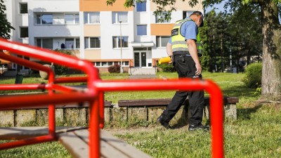 Před prázdninami zkontrolovali strážníci odpočinkové zóny na Dubině, zaměřili se na kontrolu použitých jehel