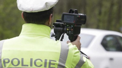 Po dálnici jel bez dálniční známky a ještě měl dluh v evidenci CEPAN