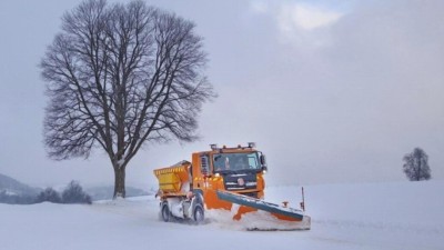 Silničáři budou letos přes zimu udržovat přes 3000 kilometrů krajských komunikací. Ilustrační foto: Pardubický kraj