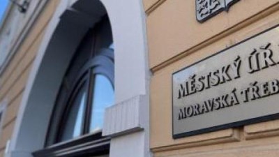 Lid&eacute; si v&nbsp;Moravsk&eacute; Třebov&eacute; d&iacute;ky nov&eacute;mu platebn&iacute;mu port&aacute;lu u&scaron;etř&iacute; cestu na &uacute;řad