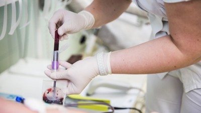 Nemocnice Pardubického kraje se potýkají s nedostatkem krve. Výzva po sociálních sítích pomohla situaci zlepšit