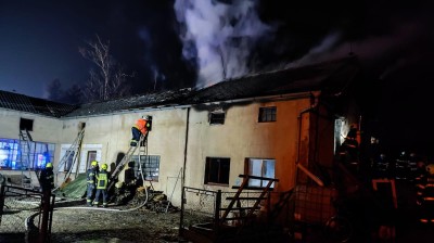 V Chocni hořela ubytovna, evakuováno muselo být 17 lidí