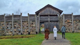 Unikátní keltský skanzen v Nasavrkách chystá letos několik novinek. Tento víkend zde návštěvníci přivítají jaro