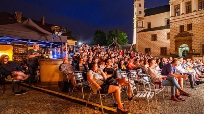 Festival Pernštejnlove odstartoval. Až do soboty nabízí 11 inscenací