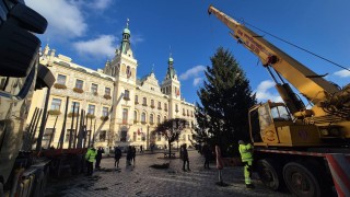 Z Nemošic dnes doputoval na Pernštýnské náměstí symbol Vánoc