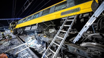 Regiojet zřídil krizovou linku pro všechny zasažené včerejší nehodou vlaku v Pardubicích