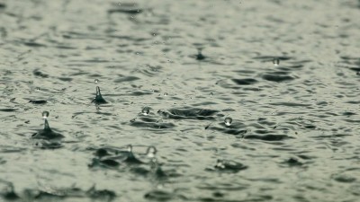 Žene se na nás vydatný déšť, hrozí i povodně