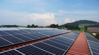 Kraj chystá výstavbu fotovoltaických elektráren