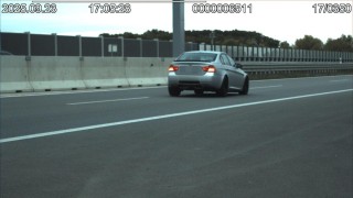 Bavorákem se řítil po dálnici rychlostí 235 km/hod, další v Opelu 198 km/hod. Čeká je tučná pokuta a zákaz řízení