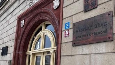 Tři úředníci radnice v Moravské Třebové jsou obviněni kvůli zneužití pravomoci úřední osoby
