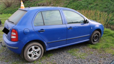 Kdo řídil havarované auto? Policisté žádají veřejnost o pomoc