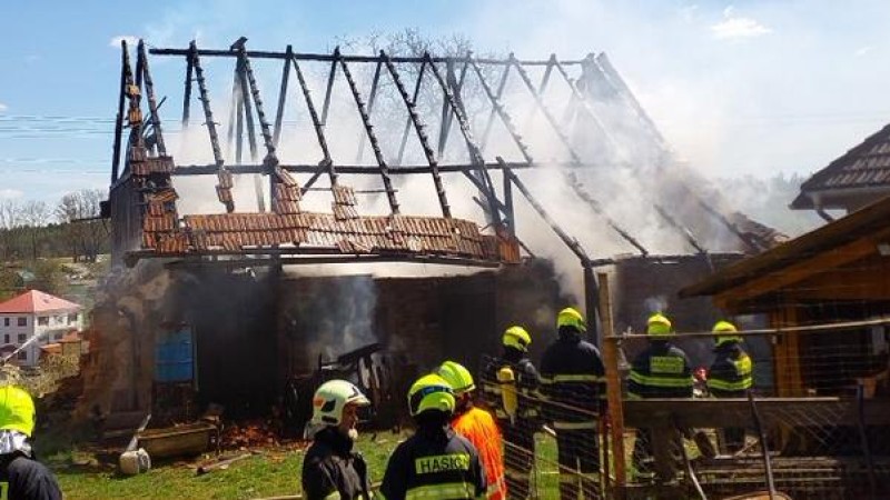 foto HZS Pardubick&yacute; kraj