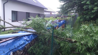 Bouřky se prohnaly Českem, škodily i v Pardubickém kraji