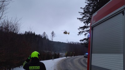 Pozor klouže to, k této nehodě letěl vrtulník