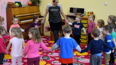 Příští týden bude možné přihlásit dítě do mateřské školy, v pondělí a úterý budou probíhat zápisy, i elektronicky